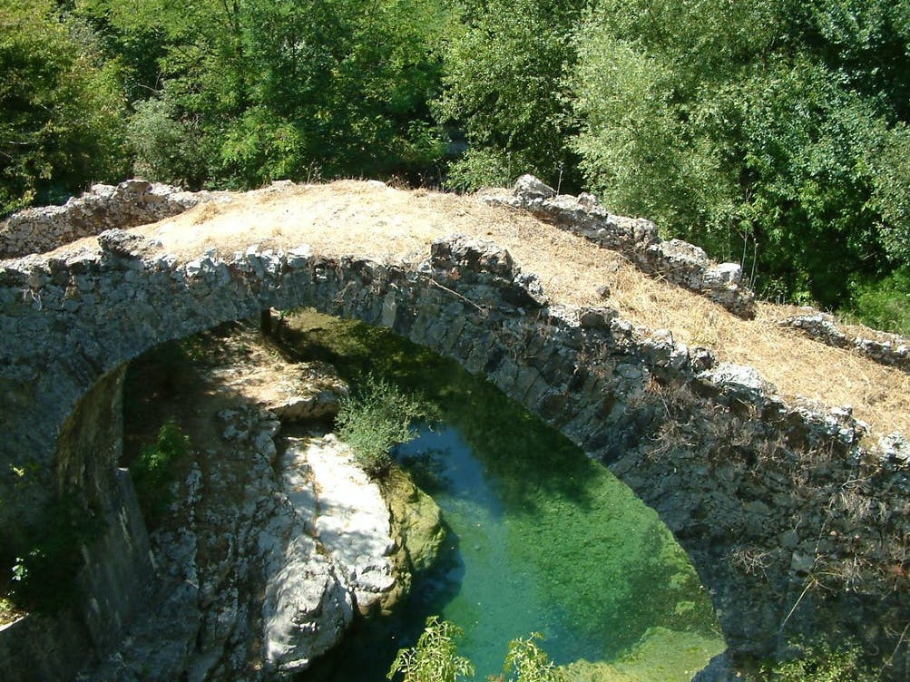 An Bussento agus na cosáin de Morigerati - 84030 Morigerati SA | Secret World Trip Planner