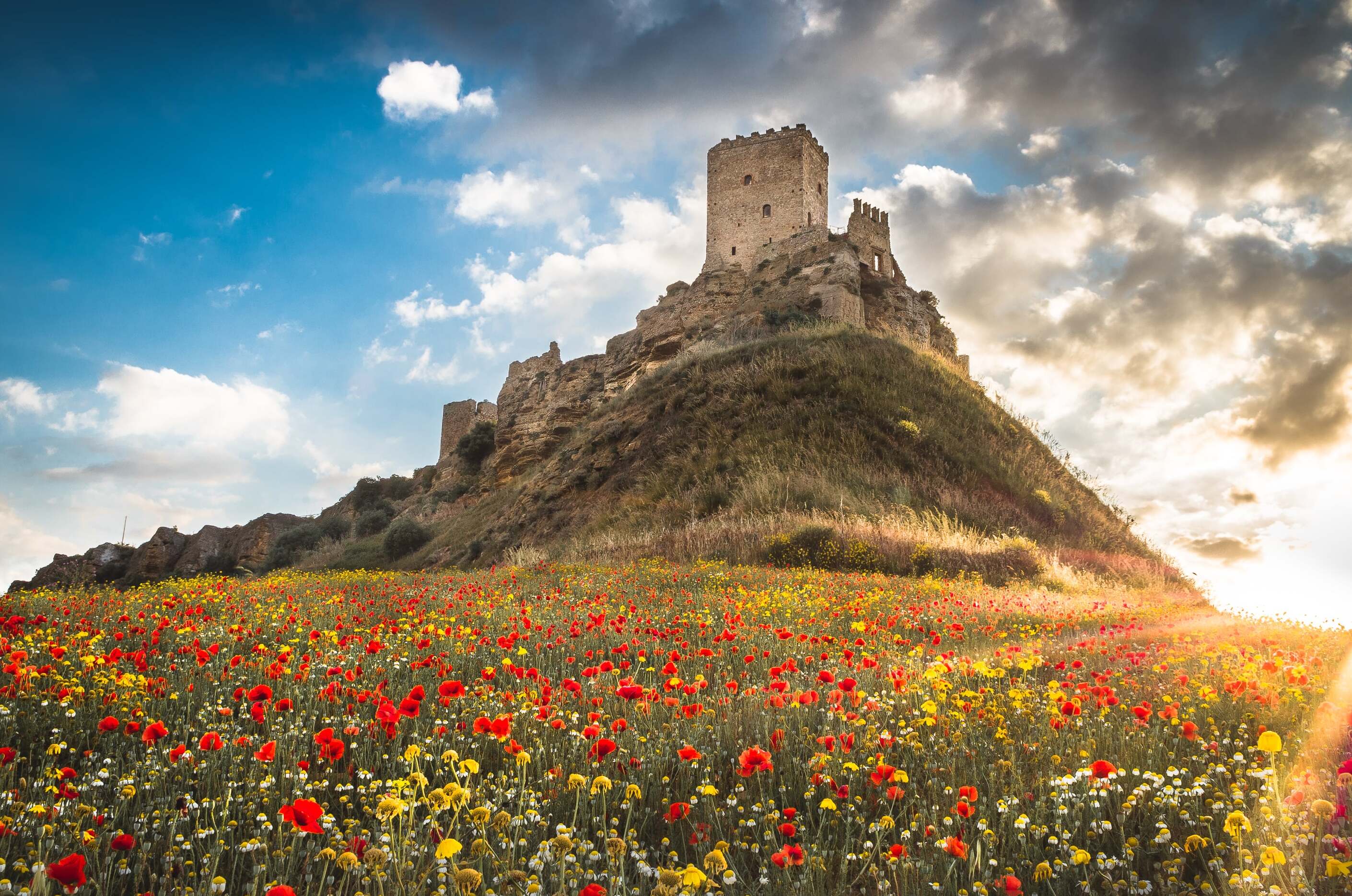 ಕ್ಯಾಸಲ್ Cefalà ಡಯಾನಾ ಮತ್ತು ಮೌನ ಪ್ರಕೃತಿ - Cefalà Diana | Secret World Trip Planner