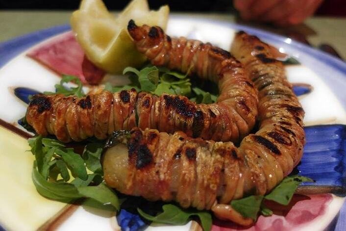 La Stigghiola, un tipico piatto della cucina siciliana - Palermo | Secret World Trip Planner