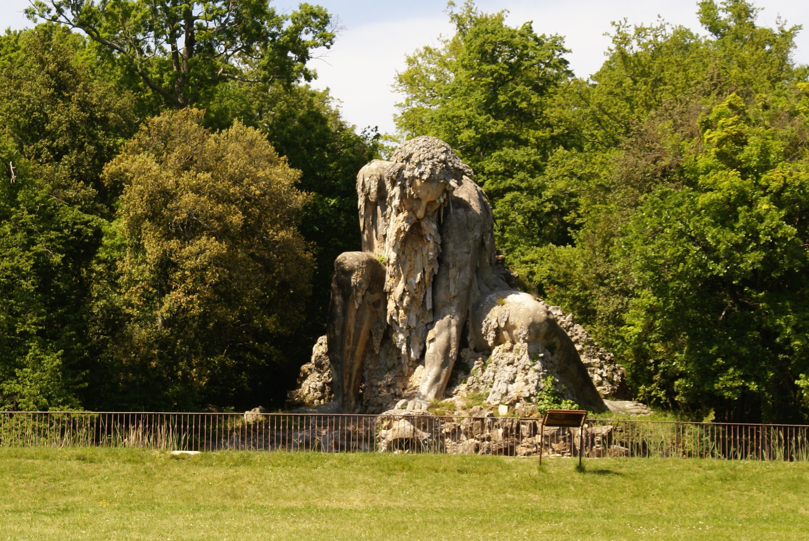 Colossus de na Apennines