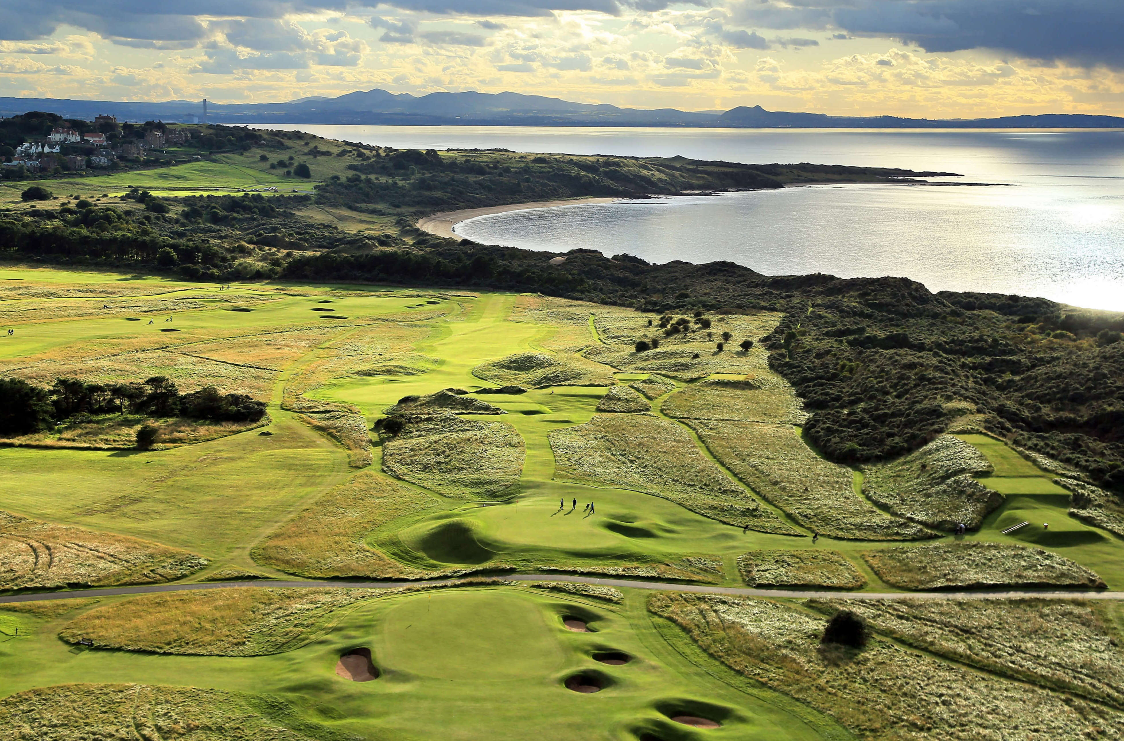 Ilustre companhia de Golfe de Edimburgo, Muirfield Links - Erskine Loan | Secret World Trip Planner