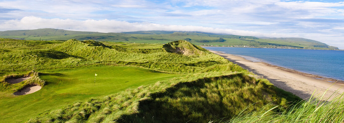 Machrihanis Club De Golf - Golf Club House | Secret World Trip Planner