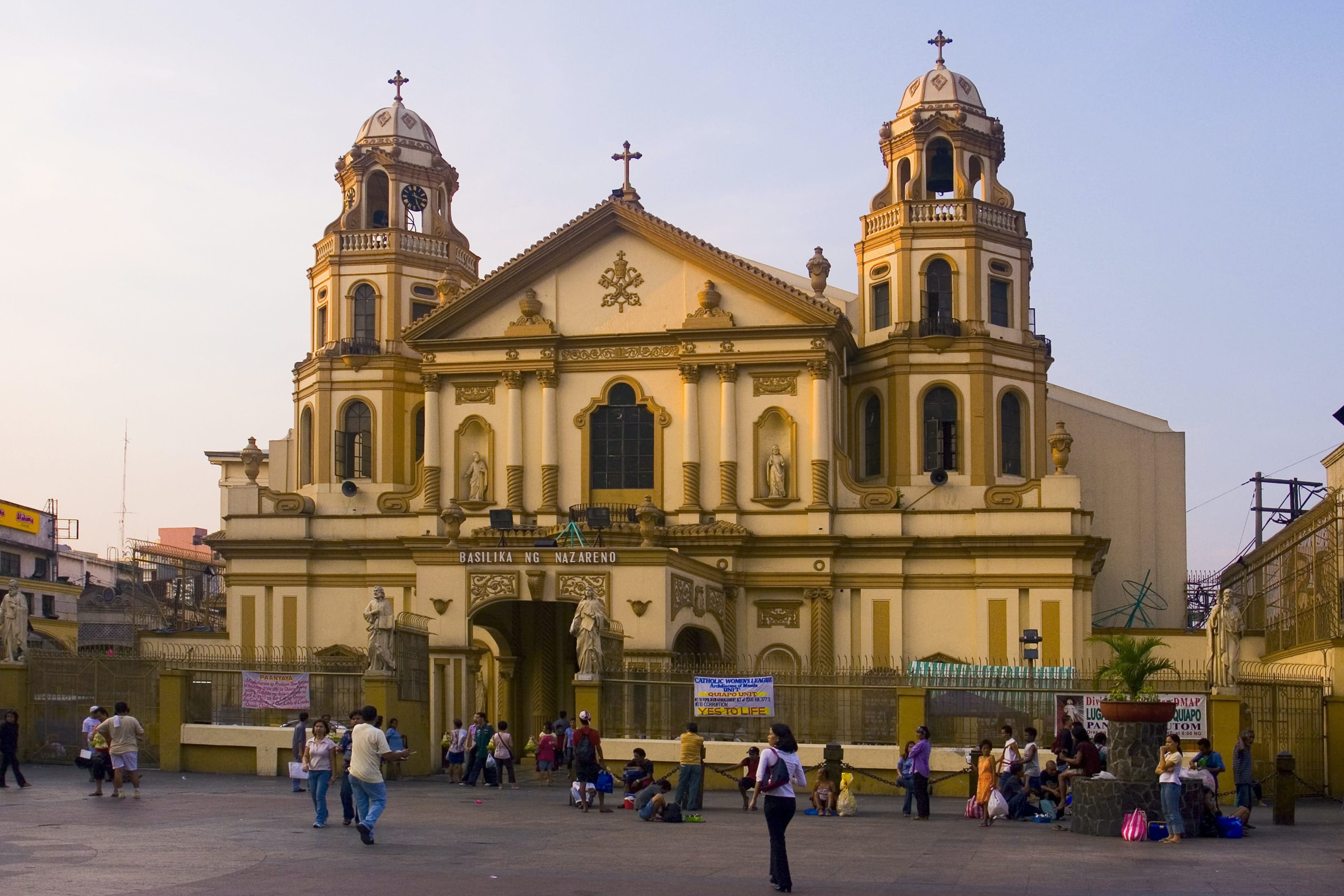 כנסיית קיאפו, הבזיליקה של נצרת שחורה - Manila | Secret World Trip Planner