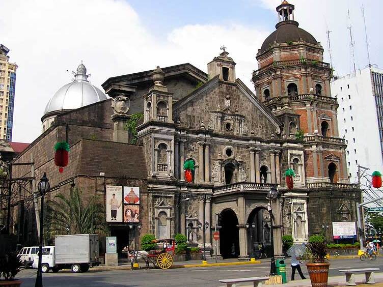 כנסיית בנונדו במנילה - Manila | Secret World Trip Planner