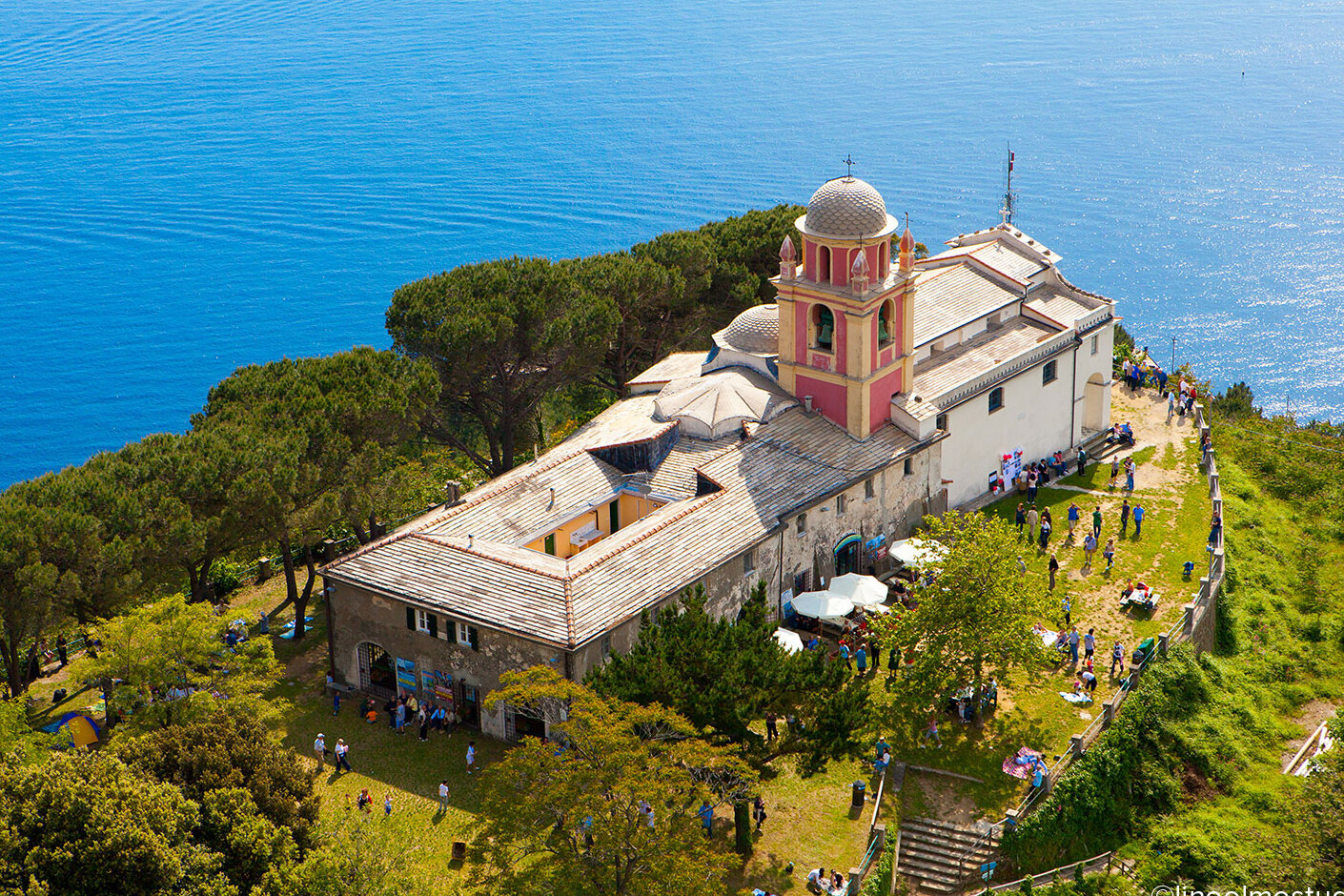 Santuario de Nuestra Señora de Montenero en Riomaggiore - 19017 Riomaggiore SP | Secret World Trip Planner