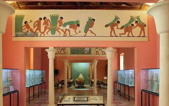 Ortigia.Museo del Papiro “Corrado Basile” - Siracusa | Secret World Trip Planner