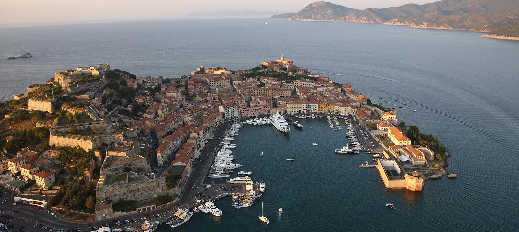 Portoferraio, il porto più sicuro del mondo - Portoferraio | Secret World Trip Planner