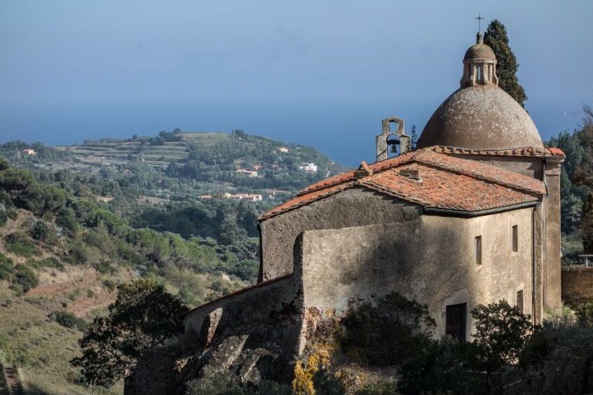 Il Santuario della Madonna di Monserrato - 17 | Secret World Trip Planner