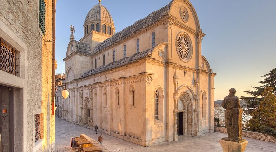 Katedralja E Shën Xhejmsit në Shibenik - Šibenik | Secret World Trip Planner