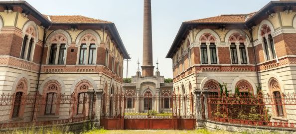 کرسپی ڈی اسپیشل - Crespi d'Adda | Secret World Trip Planner