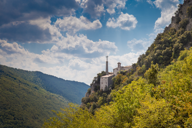 Ẩn thất San Cataldo - 62024 Esanatoglia MC | Secret World Trip Planner