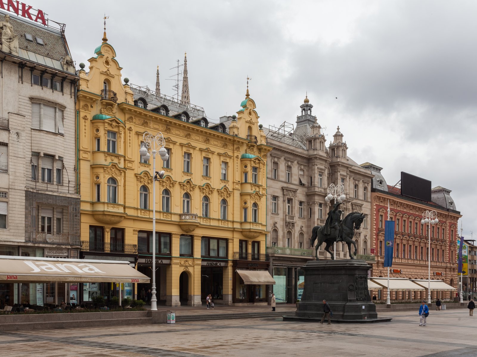 Ban Jelačić Square: the main square of Zagreb - Zagreb | Secret World Trip Planner