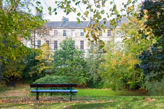 Da Queen Street gardens en Edimburgo - Queen St Gardens W | Secret World Trip Planner