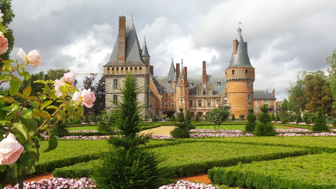Eure Valley | Castle of Maintenon - Maintenon | Secret World Trip Planner