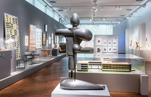 Bauhaus ആർക്കൈവ് - Berlin | Secret World Trip Planner