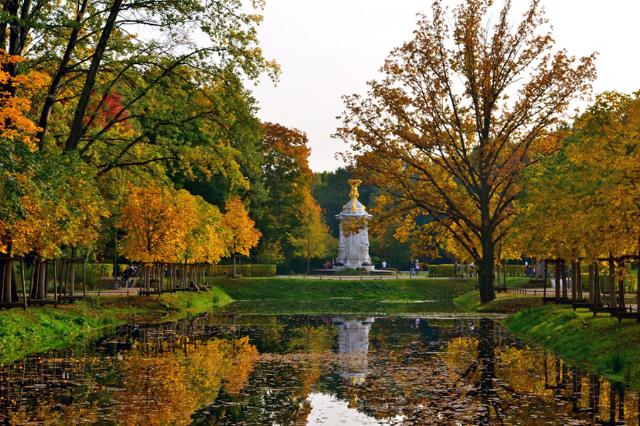 بڑا چڑیا گھر - Berlin | Secret World Trip Planner