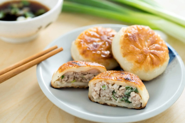 Deep-Fried Meat Pie - Chengdu | Secret World Trip Planner