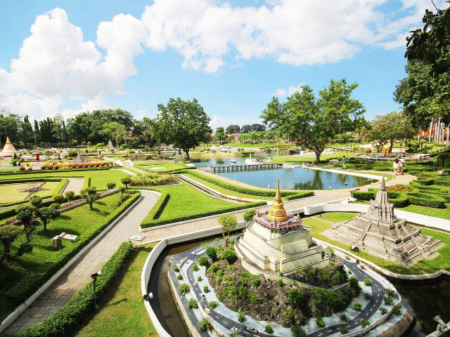 ಮಿನಿ ಸಿಯಾಮ್ - Muang Pattaya | Secret World Trip Planner