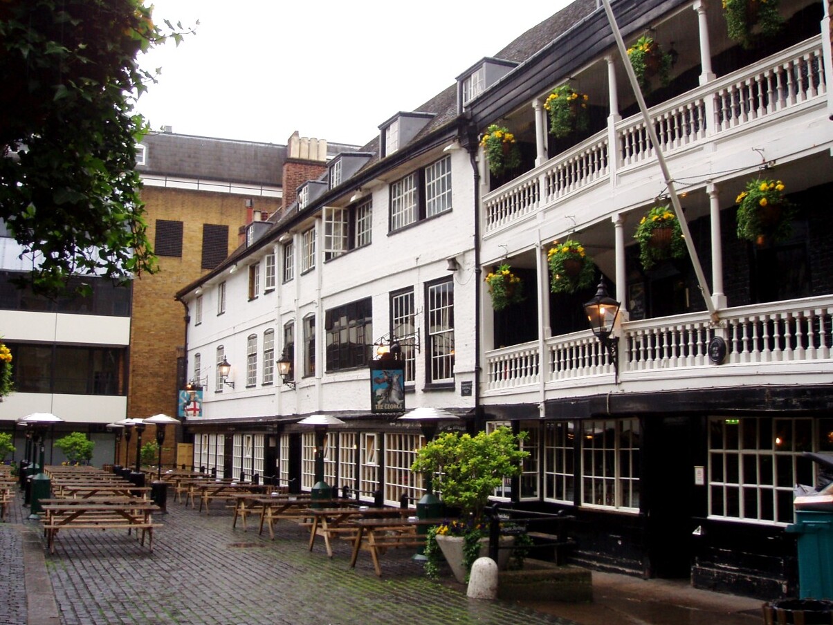 George Inn - 75 Borough High St | Secret World Trip Planner