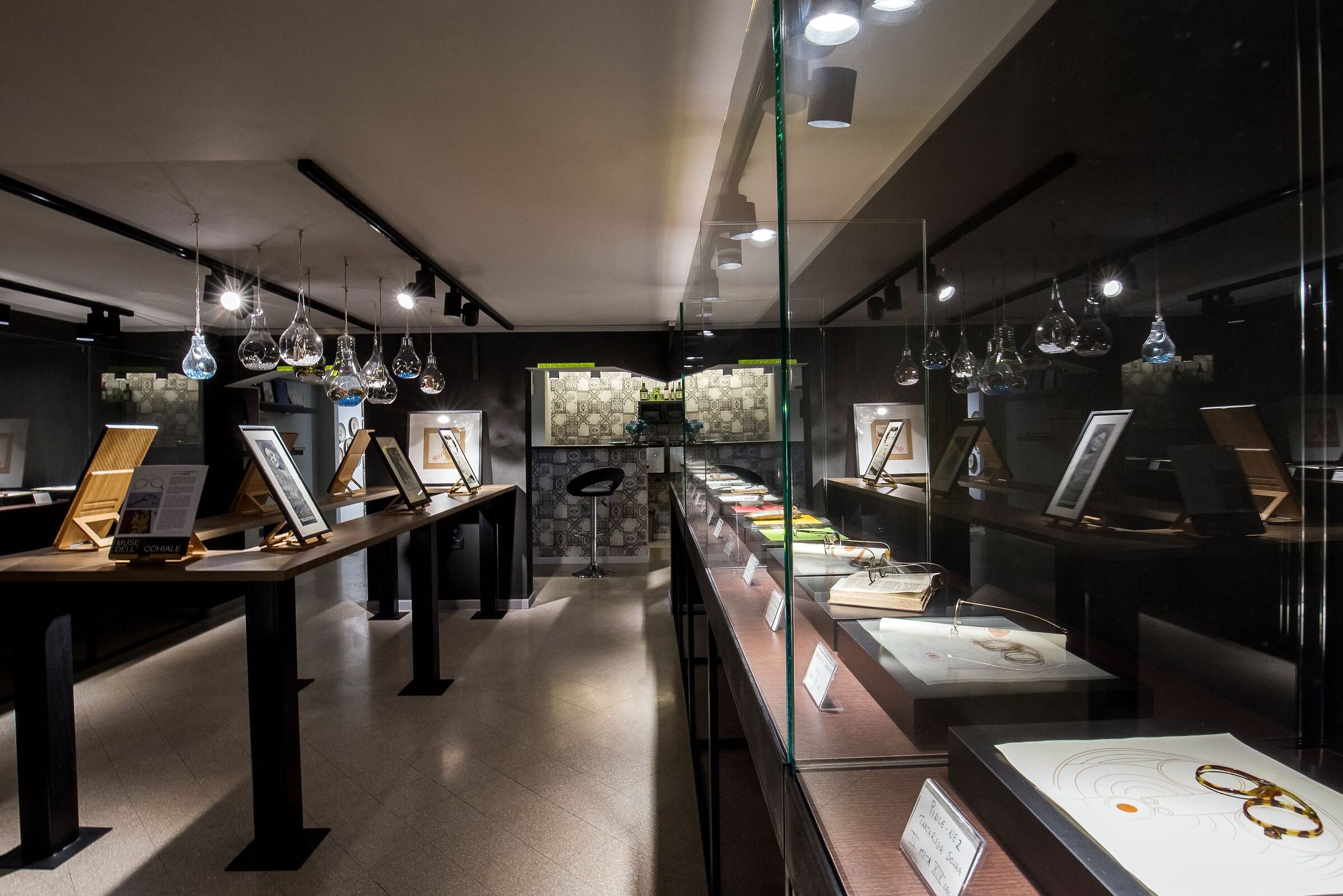 ಸಲೆರ್ನೊ / ಕನ್ನಡಕವೂ ಮ್ಯೂಸಿಯಂ - Salerno | Secret World Trip Planner