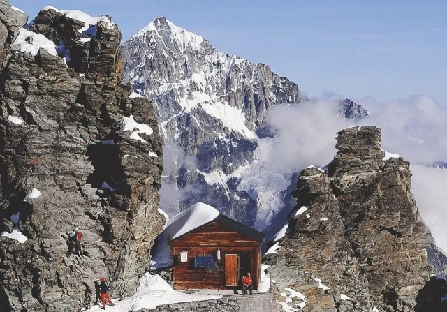 Bivuacul Solvay - Zermatt | Secret World Trip Planner