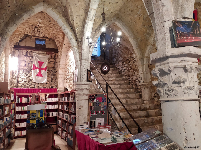 勒罗伊·里德 - Provins | Secret World Trip Planner