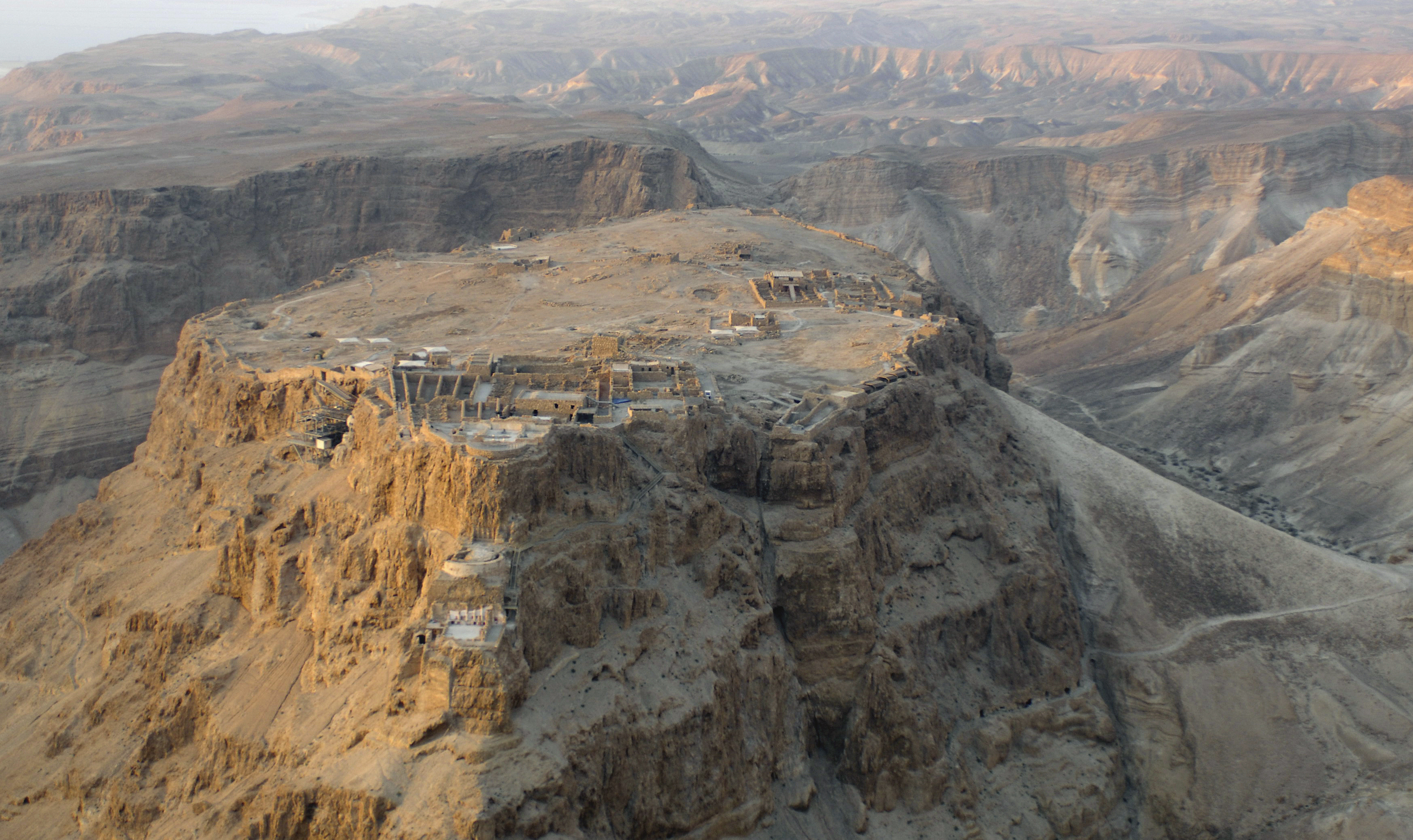 马萨达，是以色列沙漠的山顶堡垒 - Masada | Secret World Trip Planner