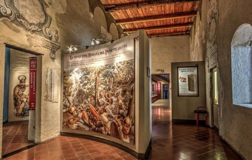 Археологически музей на финала, гражданска библиотека и художествена галерия - Finale Ligure | Secret World Trip Planner