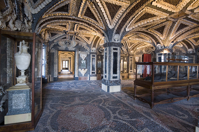 Isola Bella ve Borromeo Sarayı