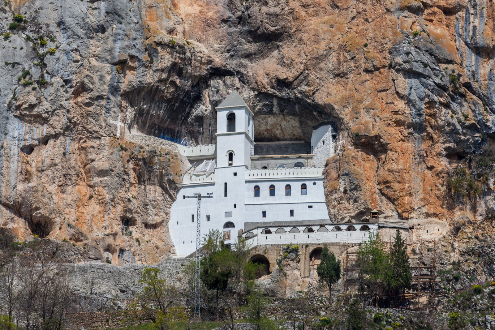 Montenegro: Ostrog-Kloster | Secret World Trip Planner