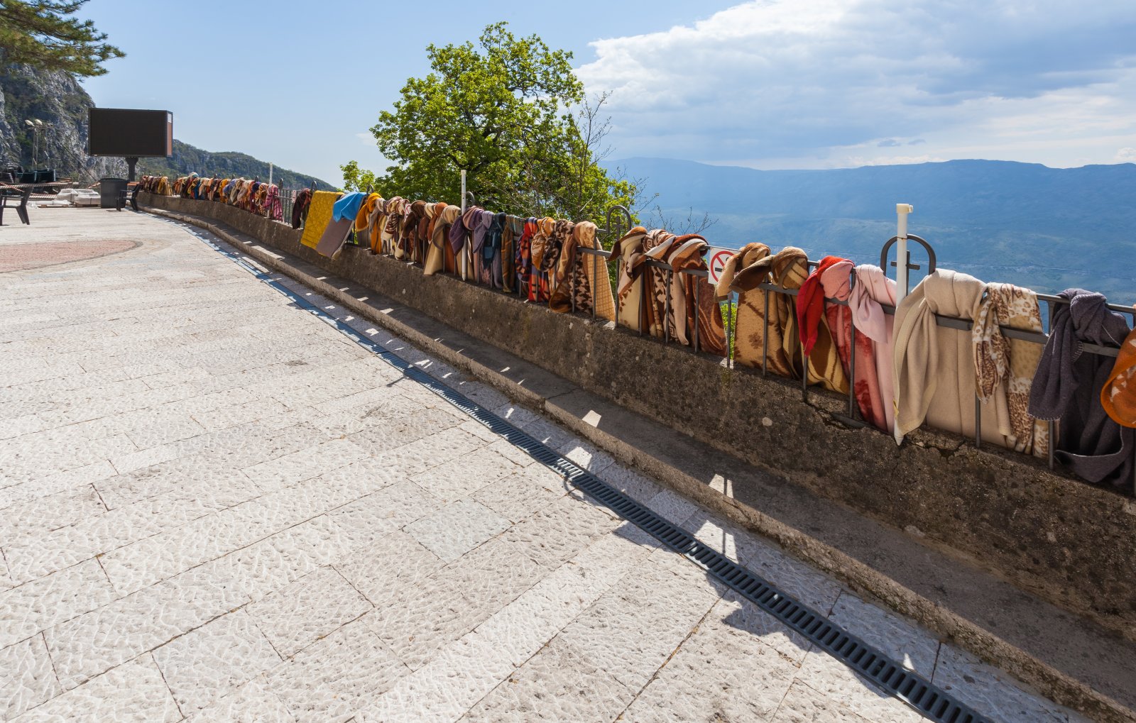 Montenegro: Ostrog-Kloster | Secret World Trip Planner