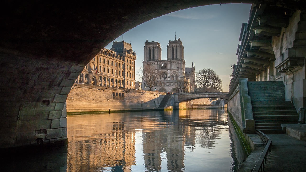 Notre-dame des champs - Paris | Secret World Trip Planner