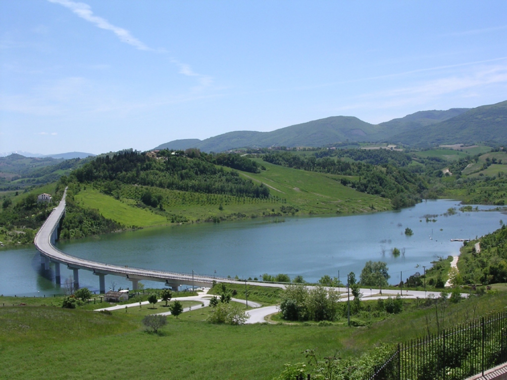 Cingolio ežeras