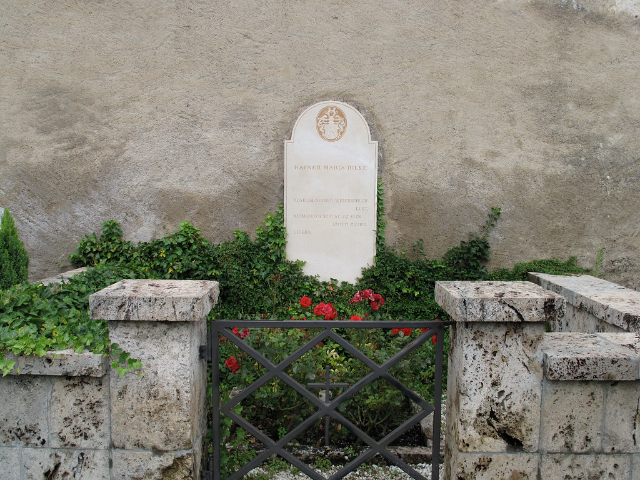 La tomba de Rainer Maria Rilke - Raron | Secret World Trip Planner