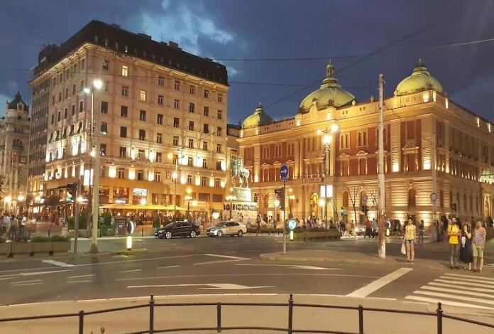 贝尔格莱德/共和国广场：城市的心脏 - Beograd | Secret World Trip Planner