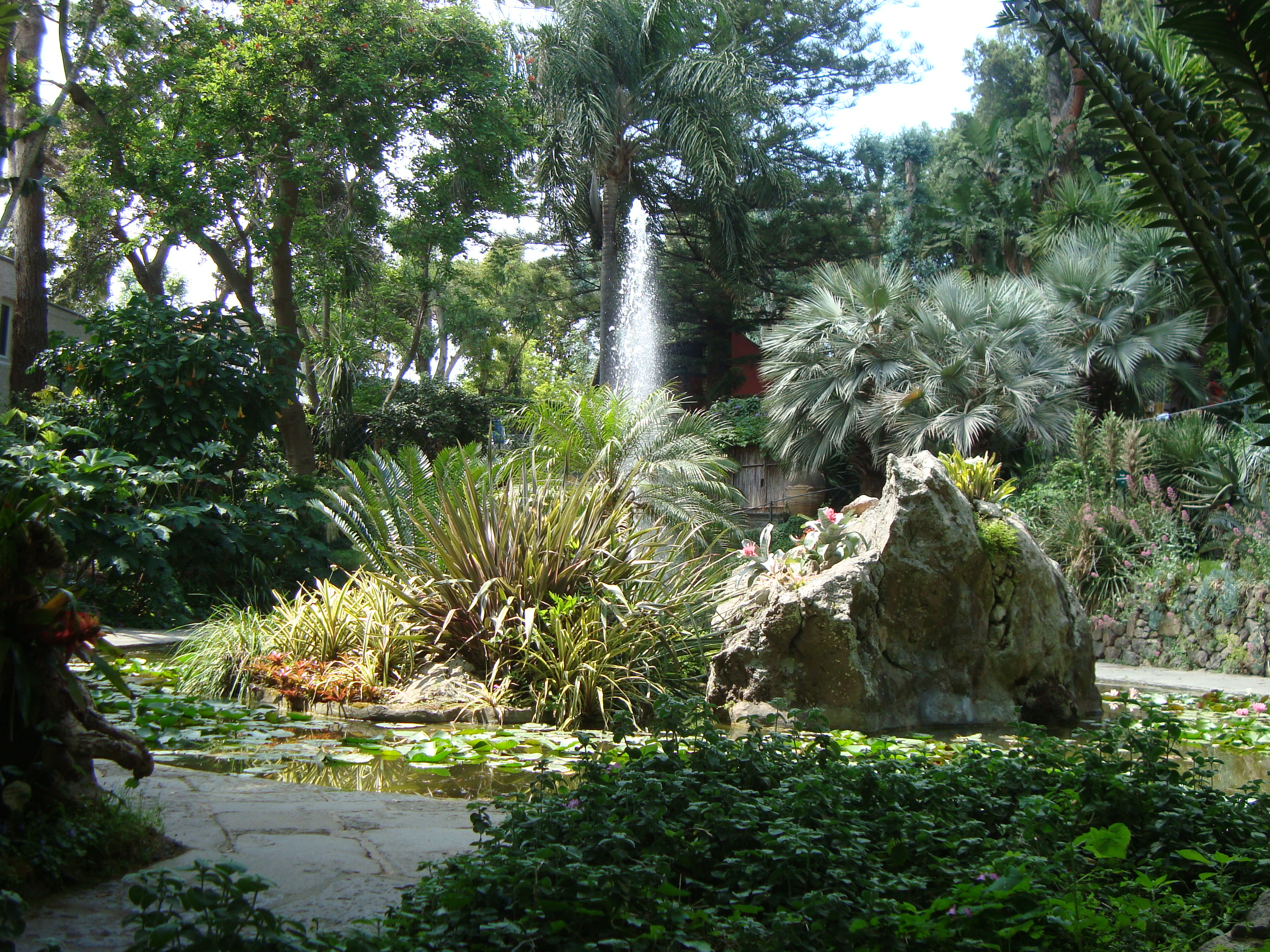 ایسکیا و باغ لا مورتلا