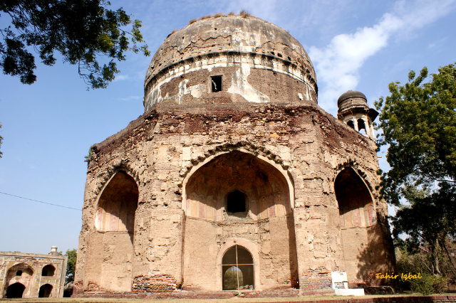 Tomb of Ali Mardan Khan - Lahore | Secret World Trip Planner