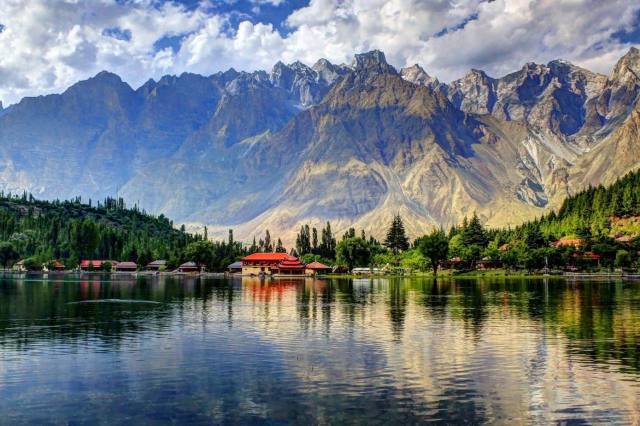Shangri-La Lake