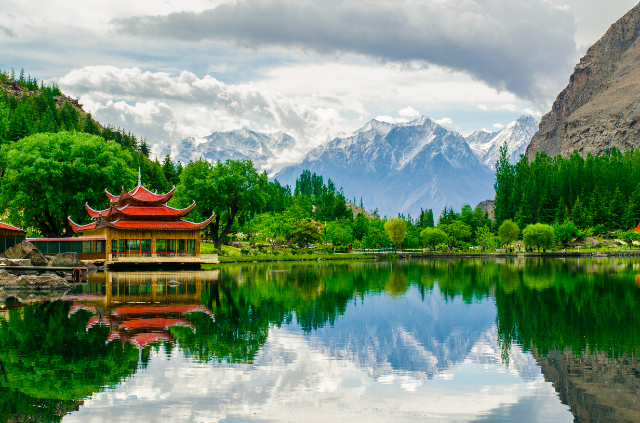 Shangri-La Lake