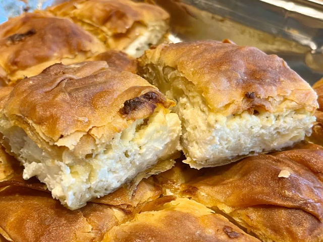 蒂罗皮塔 - Athina | Secret World Trip Planner