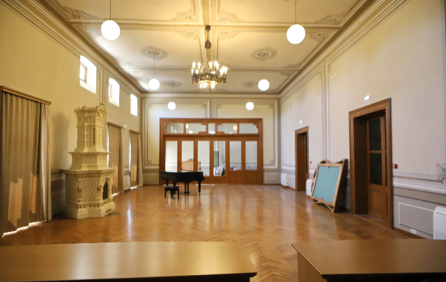 Kavala Nagy Klubja - Kavala | Secret World Trip Planner