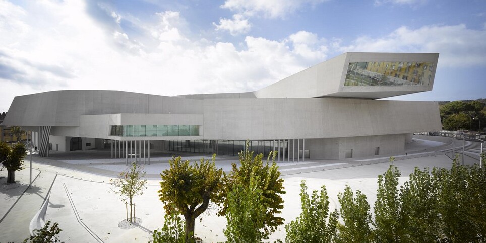 Zaha Hadid és a XXI. századi Művészetek Múzeuma - Roma | Secret World Trip Planner