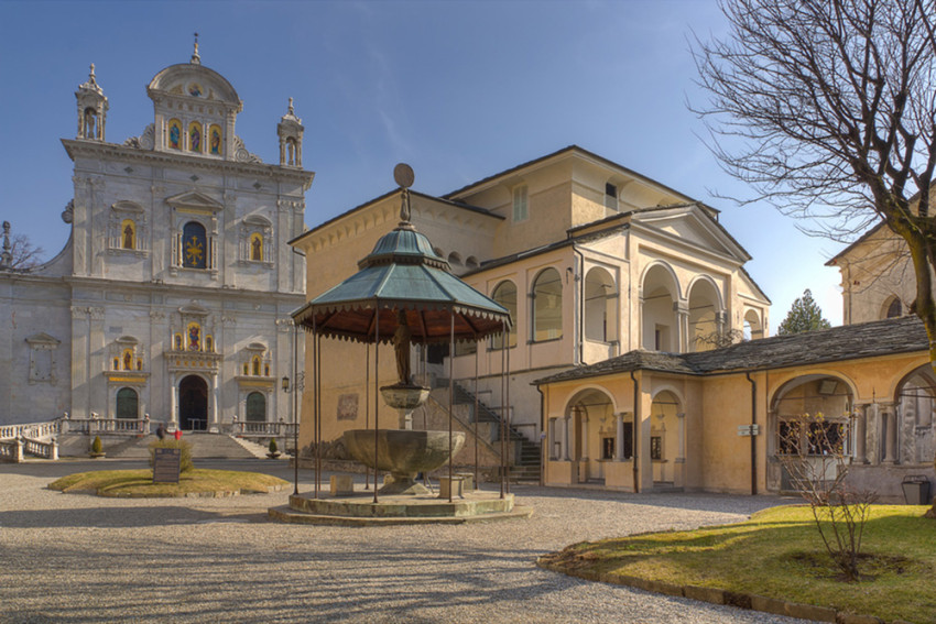ສັນພູຂອງ Varallo