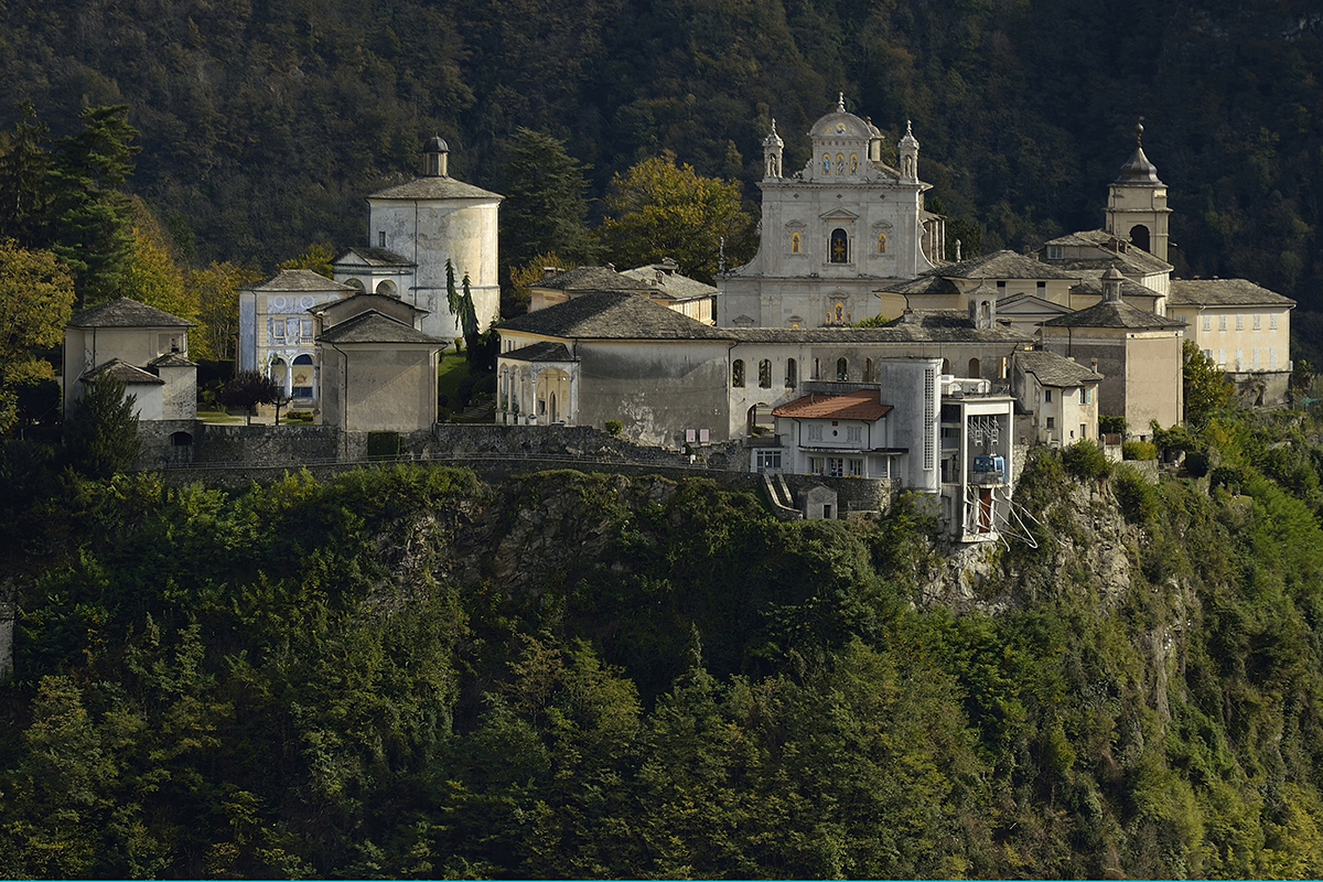 ສັນພູຂອງ Varallo