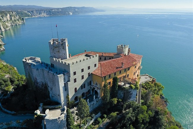 Château de Duino - Duino | Secret World Trip Planner