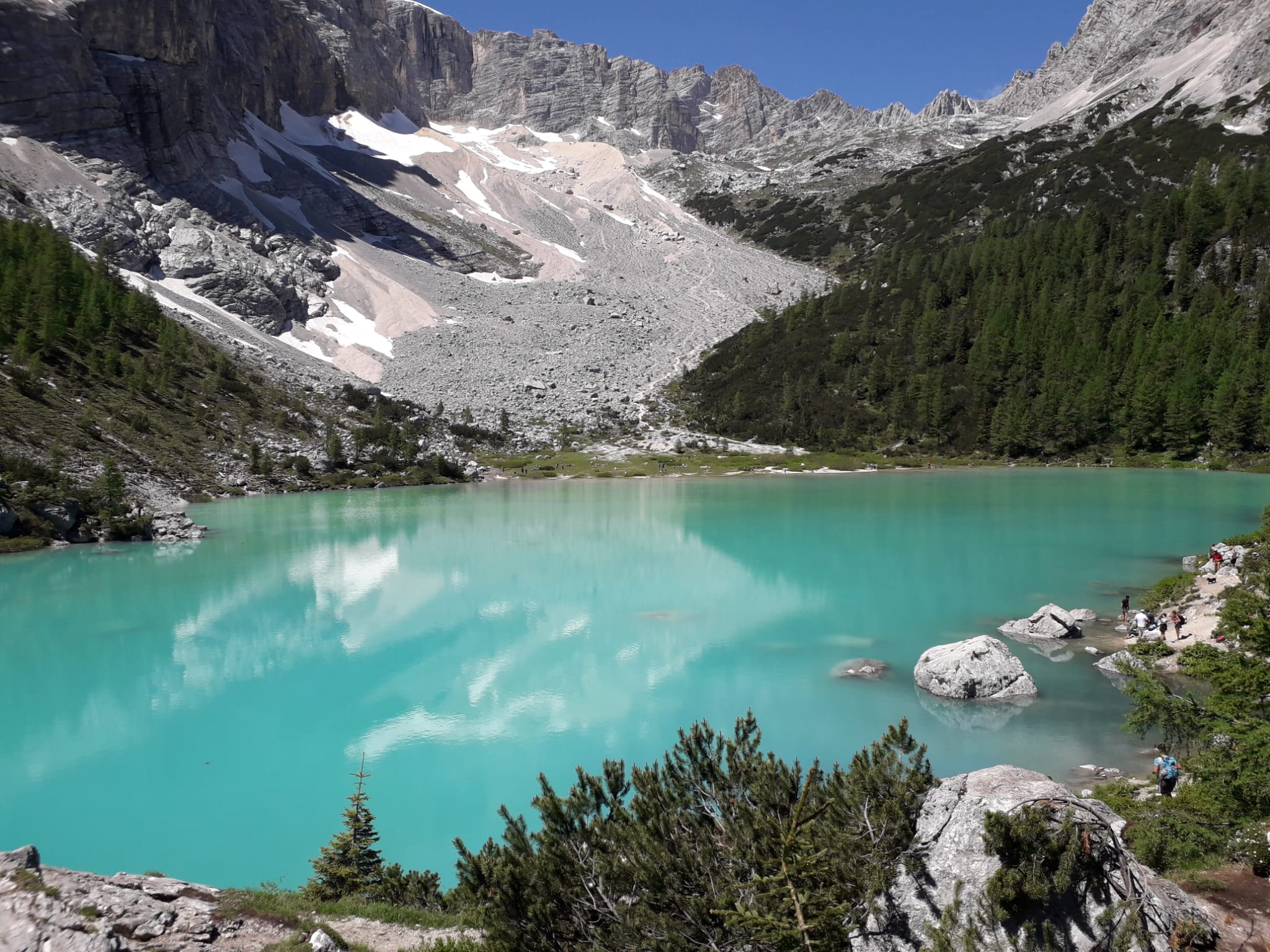 Кӯли Сорапис, яке аз ҷойҳои зебо дар Доломитах - Lago Sorapis | Secret World Trip Planner