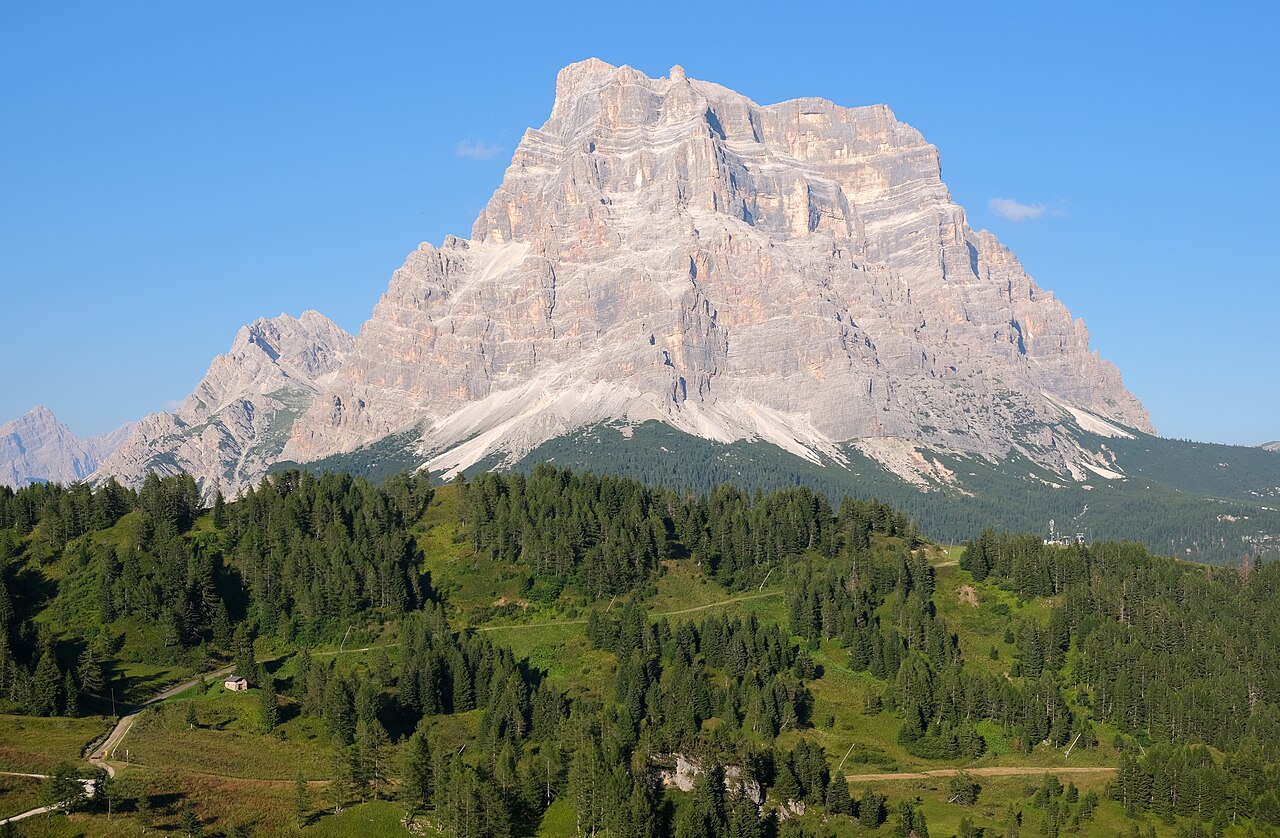 Dolomites: Mount Pelmo, an throne de Dia - 32010 Zoldo alto BL | Secret World Trip Planner