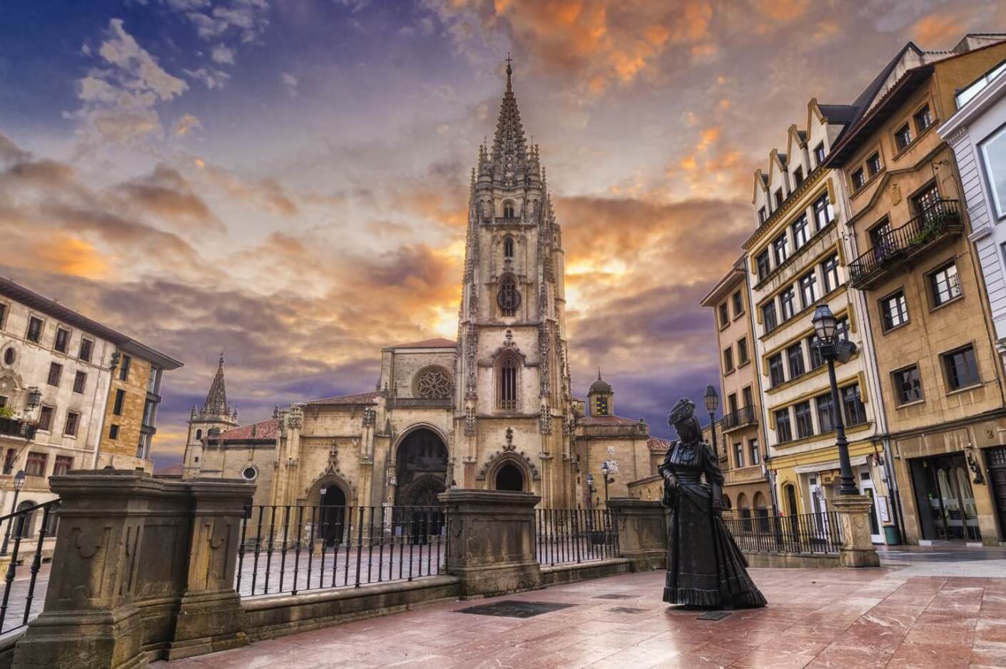 An Ardeaglais Naomh Slánaitheoir de Oviedo - Oviedo | Secret World Trip Planner