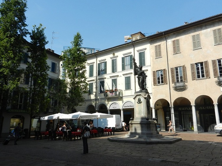 Палац прэтарыянцаў у Варэзе - Varese | Secret World Trip Planner