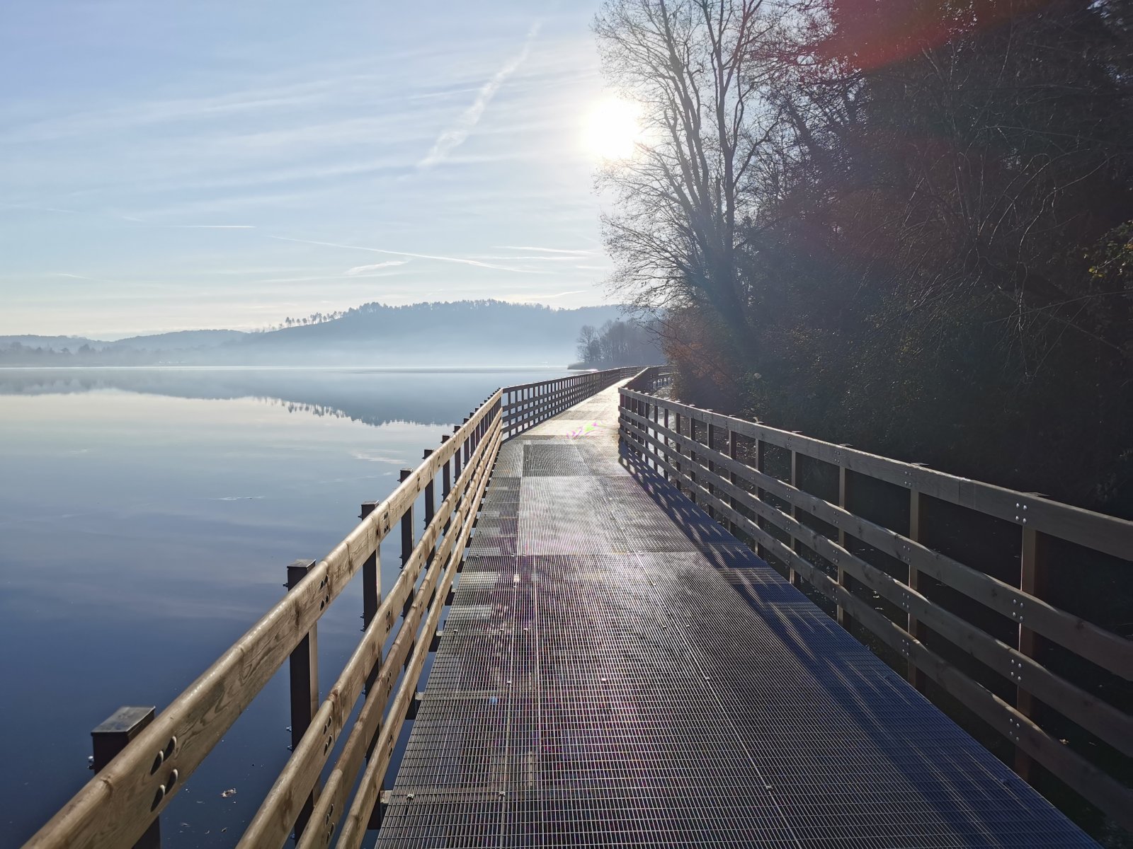 Komabbio Ežeras - Lago di Comabbio | Secret World Trip Planner